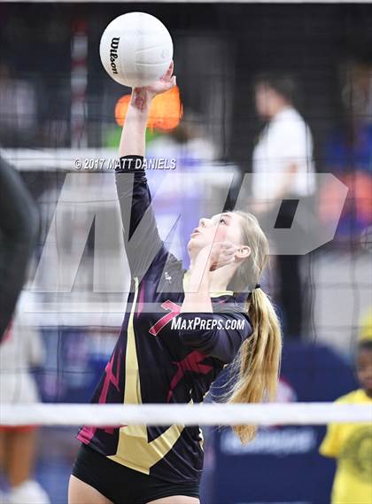 Thumbnail 1 in D'Evelyn vs. Ponderosa (CHSAA 4A Pool 3 Playoff) photogallery.