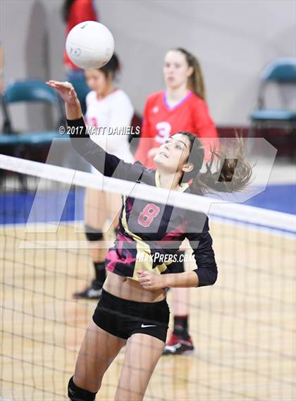 Thumbnail 2 in D'Evelyn vs. Ponderosa (CHSAA 4A Pool 3 Playoff) photogallery.