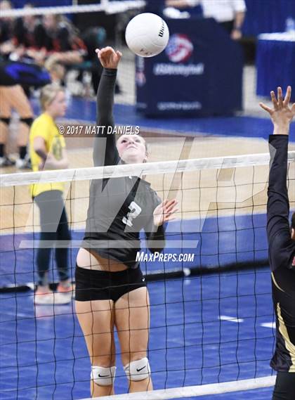 Thumbnail 1 in D'Evelyn vs. Ponderosa (CHSAA 4A Pool 3 Playoff) photogallery.
