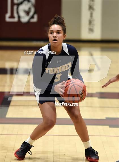 Thumbnail 1 in Desert Vista vs Hamilton (AIA 6A Round 1 Playoff) photogallery.
