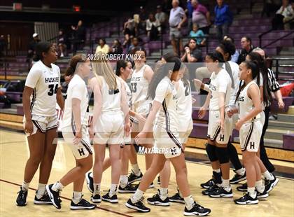 Thumbnail 3 in Desert Vista vs Hamilton (AIA 6A Round 1 Playoff) photogallery.