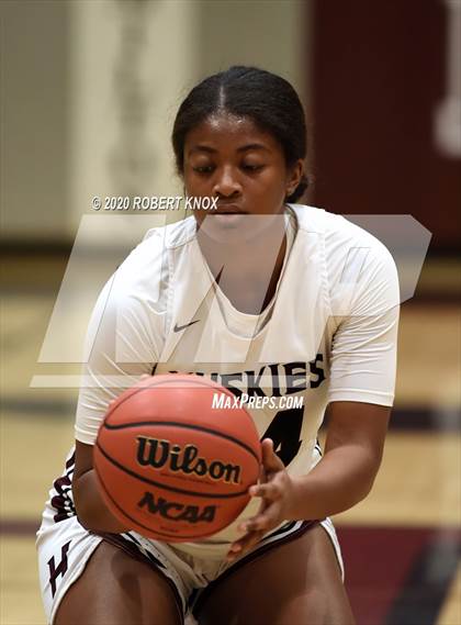 Thumbnail 1 in Desert Vista vs Hamilton (AIA 6A Round 1 Playoff) photogallery.