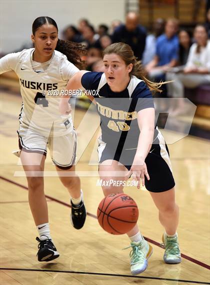 Thumbnail 3 in Desert Vista vs Hamilton (AIA 6A Round 1 Playoff) photogallery.