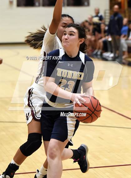 Thumbnail 3 in Desert Vista vs Hamilton (AIA 6A Round 1 Playoff) photogallery.