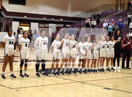 Thumbnail 2 in Desert Vista vs Hamilton (AIA 6A Round 1 Playoff) photogallery.