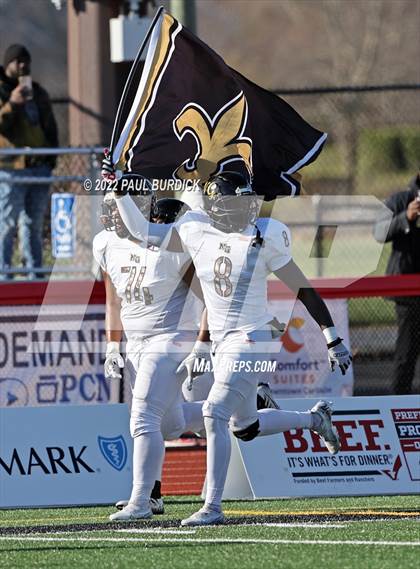 Thumbnail 3 in Belle Vernon vs. Neumann-Goretti (PIAA 3A Final) photogallery.