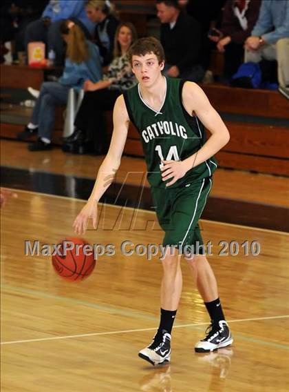 Thumbnail 1 in Owensboro Catholic @ Muhlenberg County photogallery.