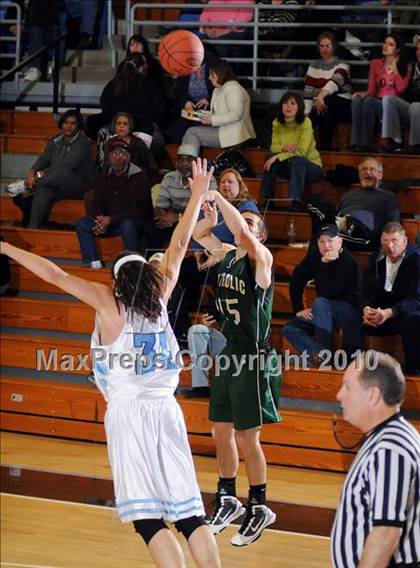 Thumbnail 3 in Owensboro Catholic @ Muhlenberg County photogallery.