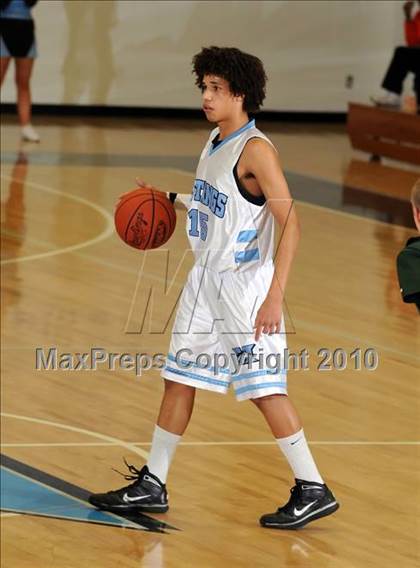 Thumbnail 3 in Owensboro Catholic @ Muhlenberg County photogallery.