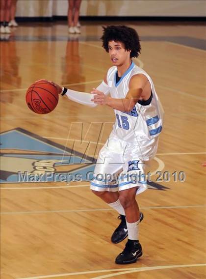 Thumbnail 3 in Owensboro Catholic @ Muhlenberg County photogallery.