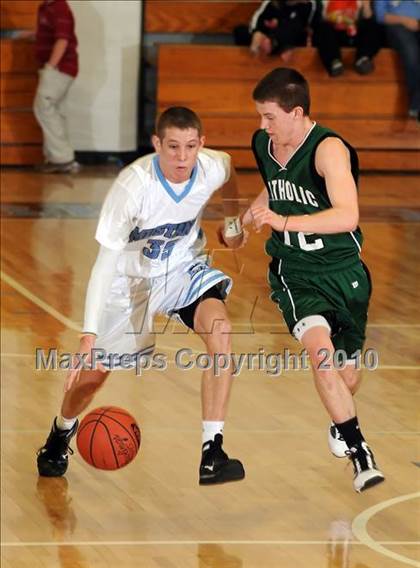 Thumbnail 1 in Owensboro Catholic @ Muhlenberg County photogallery.