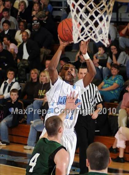 Thumbnail 2 in Owensboro Catholic @ Muhlenberg County photogallery.