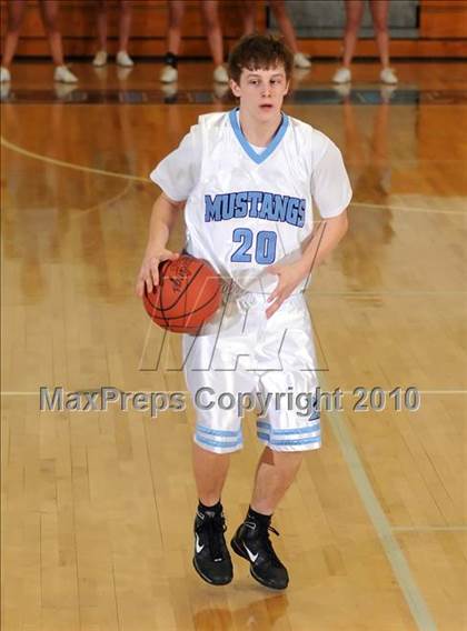 Thumbnail 3 in Owensboro Catholic @ Muhlenberg County photogallery.