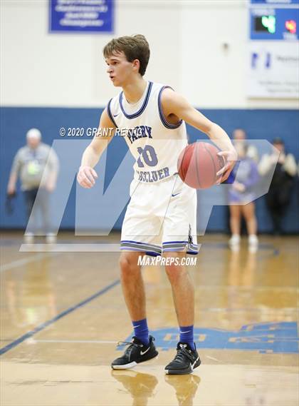 Thumbnail 2 in McCluer vs. Grundy (VHSL Class 1 First Round Playoff) photogallery.