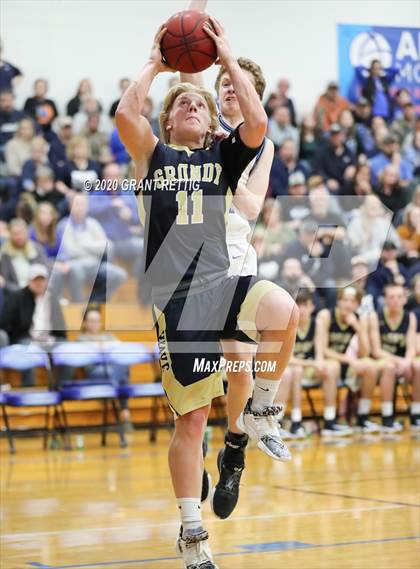 Thumbnail 3 in McCluer vs. Grundy (VHSL Class 1 First Round Playoff) photogallery.