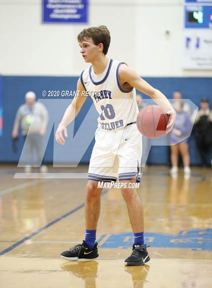 Thumbnail 1 in McCluer vs. Grundy (VHSL Class 1 First Round Playoff) photogallery.