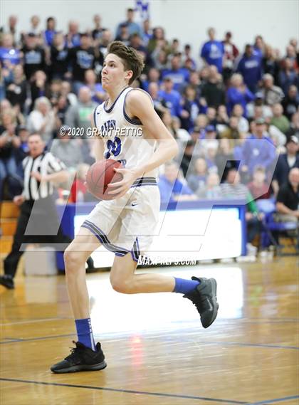 Thumbnail 1 in McCluer vs. Grundy (VHSL Class 1 First Round Playoff) photogallery.