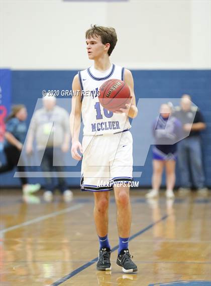 Thumbnail 3 in McCluer vs. Grundy (VHSL Class 1 First Round Playoff) photogallery.