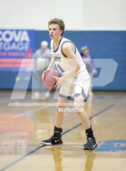Thumbnail 2 in McCluer vs. Grundy (VHSL Class 1 First Round Playoff) photogallery.
