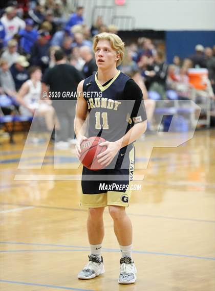 Thumbnail 3 in McCluer vs. Grundy (VHSL Class 1 First Round Playoff) photogallery.