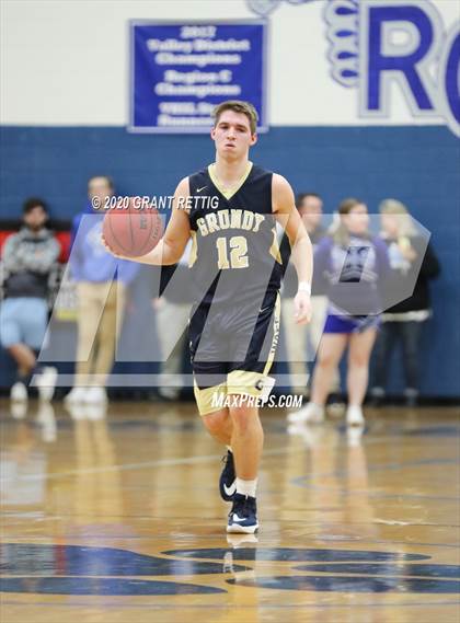 Thumbnail 1 in McCluer vs. Grundy (VHSL Class 1 First Round Playoff) photogallery.