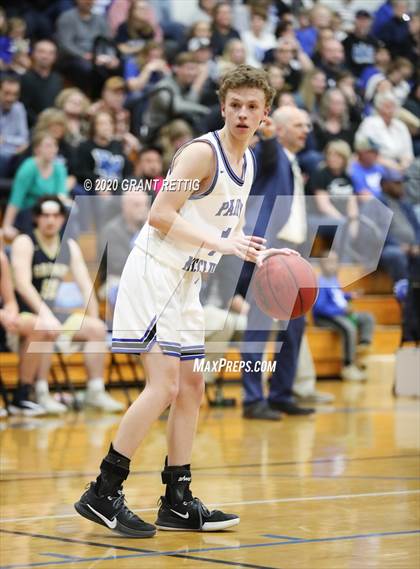 Thumbnail 2 in McCluer vs. Grundy (VHSL Class 1 First Round Playoff) photogallery.