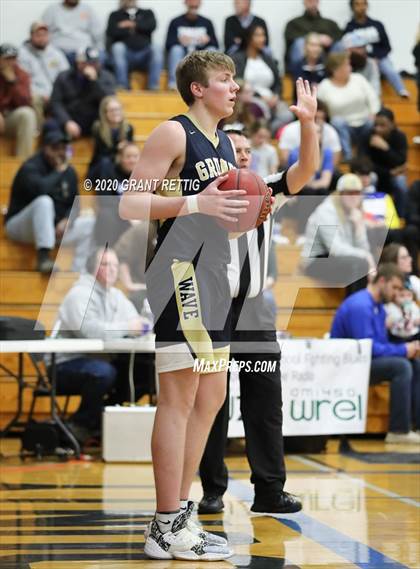 Thumbnail 2 in McCluer vs. Grundy (VHSL Class 1 First Round Playoff) photogallery.