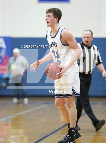 Thumbnail 2 in McCluer vs. Grundy (VHSL Class 1 First Round Playoff) photogallery.