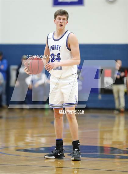 Thumbnail 1 in McCluer vs. Grundy (VHSL Class 1 First Round Playoff) photogallery.