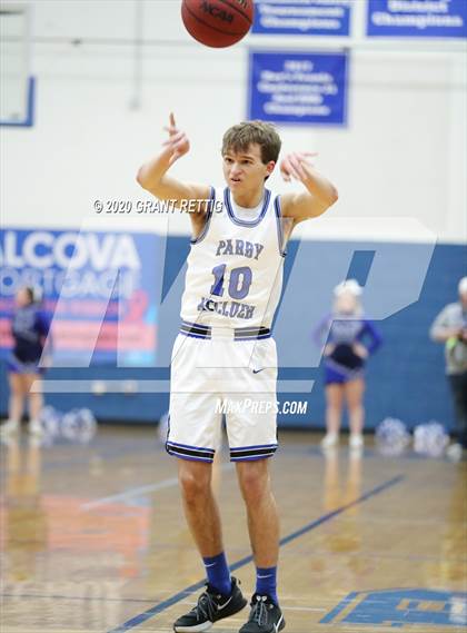 Thumbnail 3 in McCluer vs. Grundy (VHSL Class 1 First Round Playoff) photogallery.