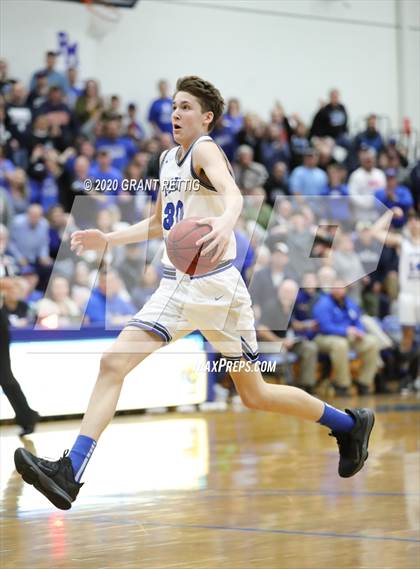 Thumbnail 3 in McCluer vs. Grundy (VHSL Class 1 First Round Playoff) photogallery.