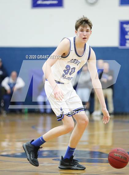Thumbnail 2 in McCluer vs. Grundy (VHSL Class 1 First Round Playoff) photogallery.