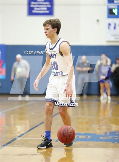 Thumbnail 1 in McCluer vs. Grundy (VHSL Class 1 First Round Playoff) photogallery.