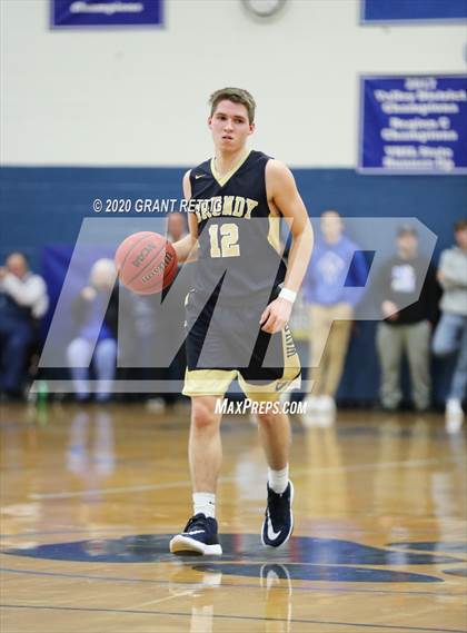 Thumbnail 1 in McCluer vs. Grundy (VHSL Class 1 First Round Playoff) photogallery.