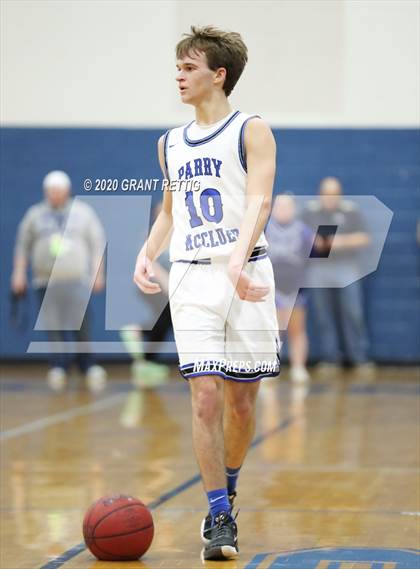 Thumbnail 1 in McCluer vs. Grundy (VHSL Class 1 First Round Playoff) photogallery.