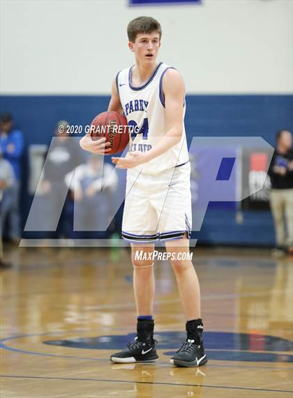 Thumbnail 2 in McCluer vs. Grundy (VHSL Class 1 First Round Playoff) photogallery.