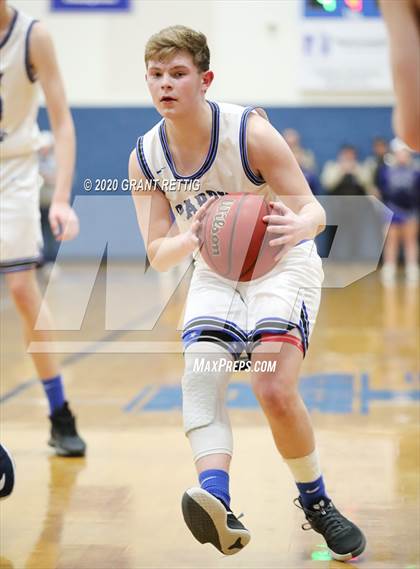 Thumbnail 3 in McCluer vs. Grundy (VHSL Class 1 First Round Playoff) photogallery.