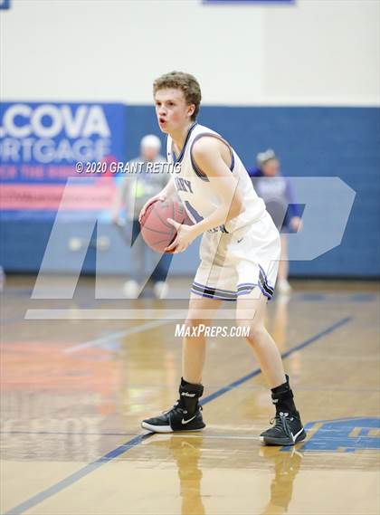 Thumbnail 1 in McCluer vs. Grundy (VHSL Class 1 First Round Playoff) photogallery.