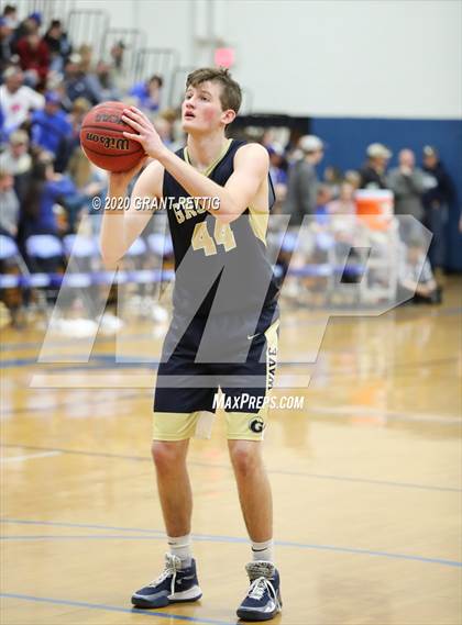 Thumbnail 3 in McCluer vs. Grundy (VHSL Class 1 First Round Playoff) photogallery.