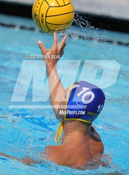 Thumbnail 2 in Coronado vs. Grossmont (16th Annual Draz Classic) photogallery.