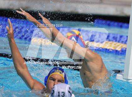 Thumbnail 1 in Coronado vs. Grossmont (16th Annual Draz Classic) photogallery.