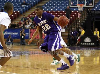 Thumbnail 3 in Sacramento vs. Sacred Heart Cathedral (CIF NorCal D3 Final) photogallery.