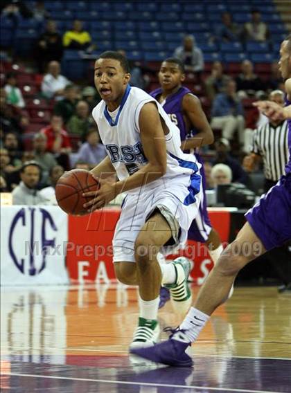 Thumbnail 1 in Sacramento vs. Sacred Heart Cathedral (CIF NorCal D3 Final) photogallery.