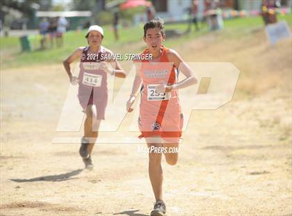 Thumbnail 2 in Frogtown Invitational (Large Schools Boys D1 & D2) photogallery.