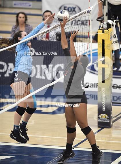 Thumbnail 3 in Mater Dei vs. Marymount (CIF-SS D1 Final) photogallery.