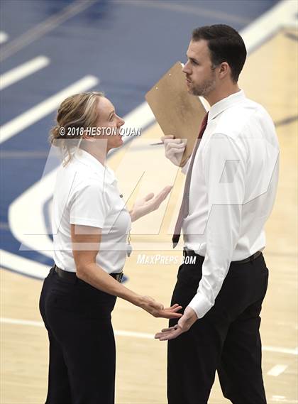 Thumbnail 1 in Mater Dei vs. Marymount (CIF-SS D1 Final) photogallery.