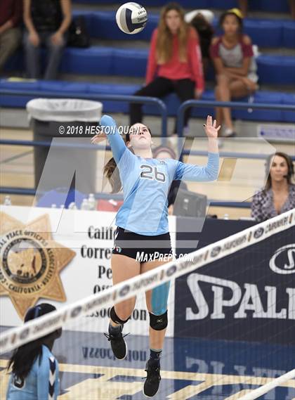 Thumbnail 2 in Mater Dei vs. Marymount (CIF-SS D1 Final) photogallery.