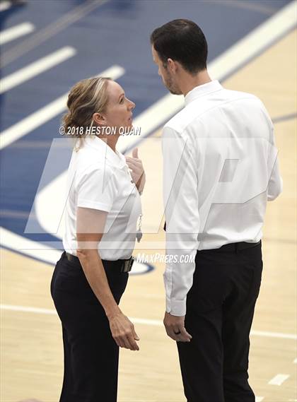 Thumbnail 1 in Mater Dei vs. Marymount (CIF-SS D1 Final) photogallery.