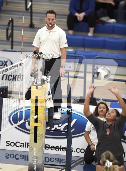 Thumbnail 3 in Mater Dei vs. Marymount (CIF-SS D1 Final) photogallery.