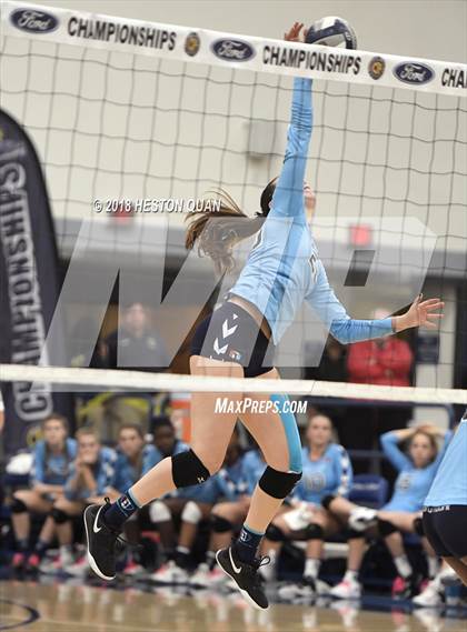 Thumbnail 1 in Mater Dei vs. Marymount (CIF-SS D1 Final) photogallery.
